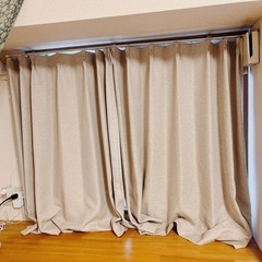 ショート丈　遮光カーテン（ニトリ）２枚セット
