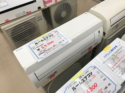 ダイキン製　2.8kwエアコン　10畳　2019年製　掃除機能付き　取付工事費込み！