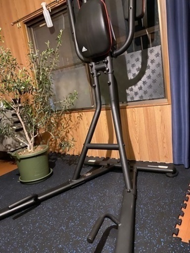 adidas(アディダス) パワータワー 懸垂 腹筋 トレーニング器具 【3月末