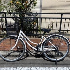 白の自転車
