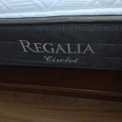 値下げしました【美品】高級マットレス　キングスダウン　レガリア　サークレット　セミダブル　マットレスのみ