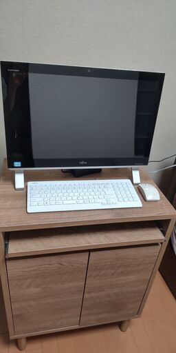FUJITSU デスクトップパソコン　メモリー16ギガ