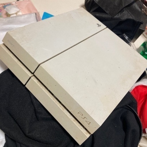 あんまり綺麗じゃないPS4 本体のみ ジャンク