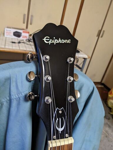 エピフォン　セミアコ　中古