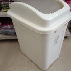 ゴミ箱 40L 1個 400円から700円