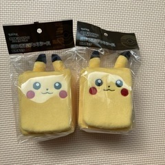 ピカチュウ　ぬいぐるみデッキケース　2個