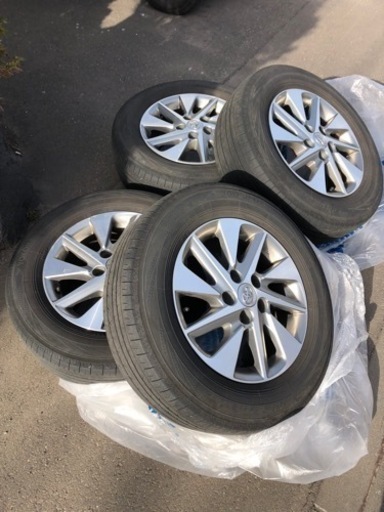 20アルファード ハイブリッド純正アルミホイール 16インチ 1本 20 アルファードハイブリッド 純正軽量ホイール 16インチ