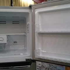 愛品倶楽部柏店】ハイセンス 2019年製 227L 冷凍冷蔵庫 HR-B2301