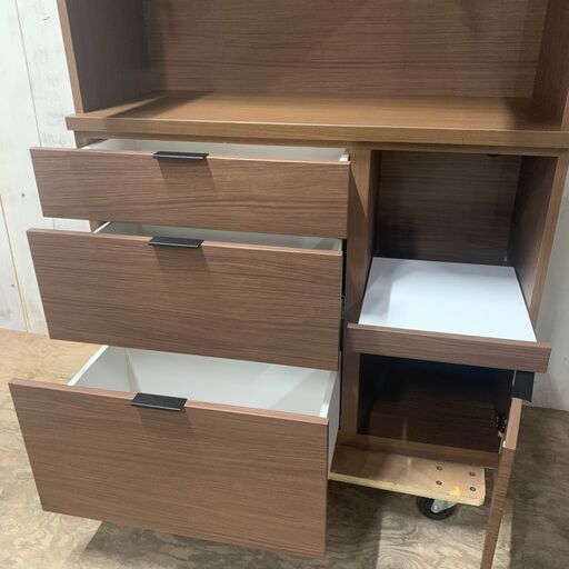 ニトリ大型食器棚　高さ180cm幅105cm 3/28 終 ☆状態良好☆ ニトリ 食器棚 キッチンボード 幅約105cm 高さ約