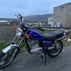 GN 125ccバイク