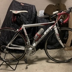 operaの自転車 (現地受け渡し希望）赤 お値段交渉可