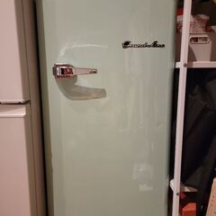 【ネット決済】レトロかわいい冷凍庫