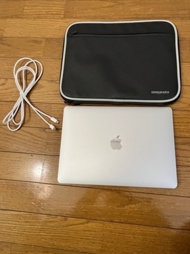 MacBook Air (M1,2020) シルバー MGNA3J/A M1/8GB/512GB 充放電回数117回