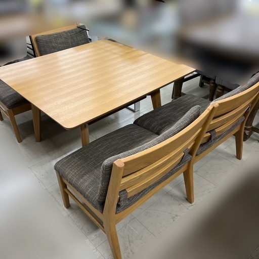 J2307 NITORI ニトリ LDテーブル ロレイン2 LD110 タナツキ ダイニングテーブルセット 椅子3脚 オットマン付 4人掛けダイニングテーブルセット クリーニング済み