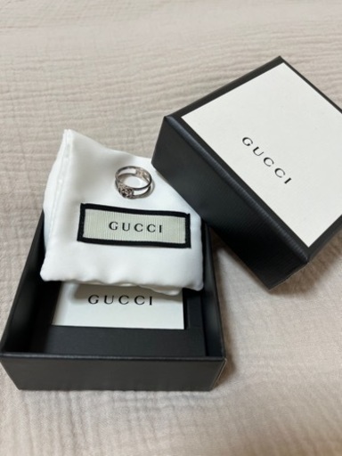 GUCCI インターロッキング