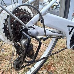 Ferrariのエンブレム【26インチ 自転車 6段変速】ライト欠品 鍵付き カギ付