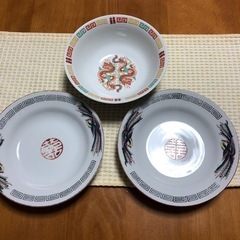 ラーメン丼×1   チャーハン皿×2