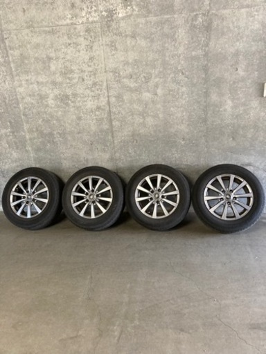 195/65r15ホイール付きタイヤ譲ります