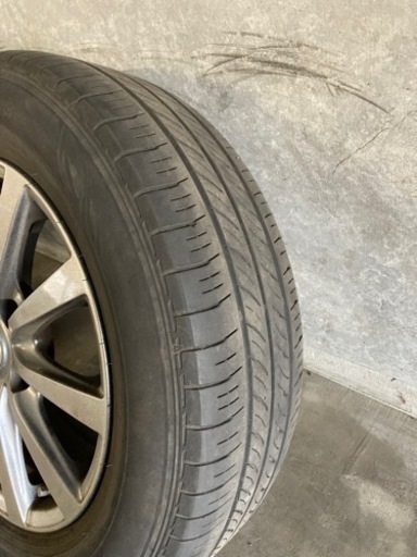 195/65r15ホイール付きタイヤ譲ります