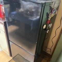 冷蔵庫　黒