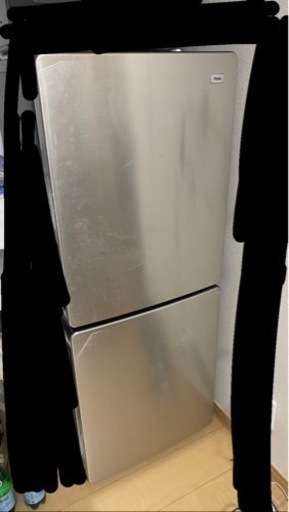 アーバンカフェ　2019年製　ハイアール冷蔵庫　148L　シルバー