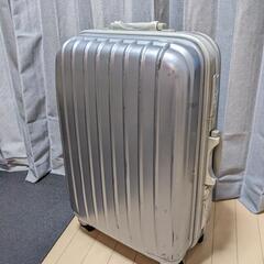 【Mサイズ】スーツケース（鍵・ハンガー付）