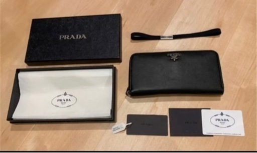 PRADA サフィアーノレザー長財布 黒