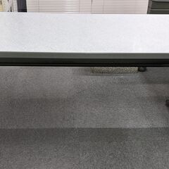会議用テーブル（折り畳み、使用感あり）　