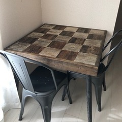 カフェ風テーブル