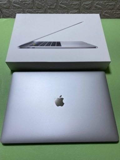 macbook pro 2017 A1707 15インチ　RADEON PRO 555 Core i7