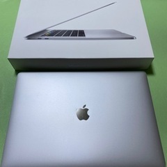 macbook pro 2017 A1707 15インチ　RAD...