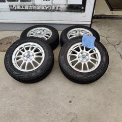 ホイール付きスタッドレスタイヤ　195/65/R15