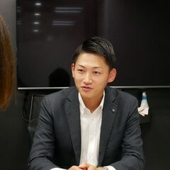 【採用マーケティング・年収350～500万円/週4日在宅可/残業...