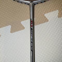 バドミントンラケット2本セット(ナノスピード9900 3UG5新品未使用，Ｔｉ１ 3UG5美品)、素振りカバーおまけ付き☆