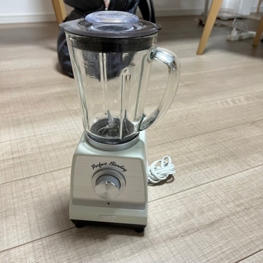 ほぼ新品　スムージーメーカー　健康　可愛い