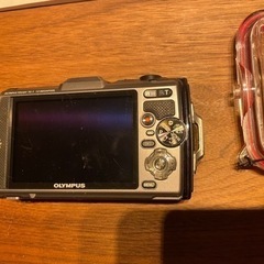 TG-1とPT-052のセット。ダイビングカメラ