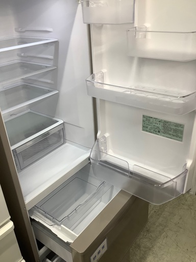 安心の6ヶ月保証付き！！　HITACHI 3ドア冷蔵庫　R-K32JV(T) 2019年製　315L 脚カバー欠品　自動製氷機能付き