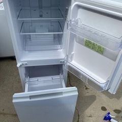 お薦め品‼️洗浄クリーニング済み‼️シャープ2ドア冷蔵庫 152L どっち 
