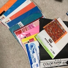 色画用紙(オレンジ、青系、ピンク系、白など)厚紙　和柄紙など