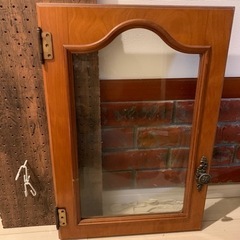 食器棚の扉（ガラス）　昭和レトロ