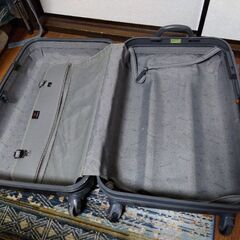 スーツケース<引き取り限定>