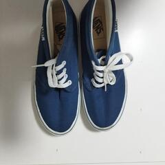 VANSレディーススニーカー　黒の合皮パンプス24センチ