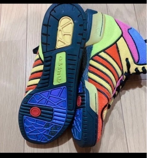 adidas ジェレミースコット ウイングス レインボー ホログラム　23cm adidas ジェレミースコット ウイングス レインボー ホログラム 23cm