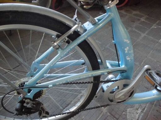 26インチ　きれいな水色の自転車