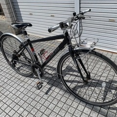 【クロスバイク】トライクロス　ミヤタ製　ブラック　泥除け、前キャリア付　若林自転車　唐崎店　SALE中❗️