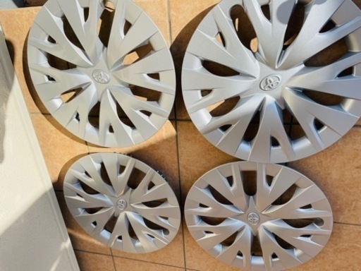 決まりました ヤリス新車外し 185/60Ｒ15 鉄チン 決まりました ヤリス新車外し 185/60R15 鉄チン