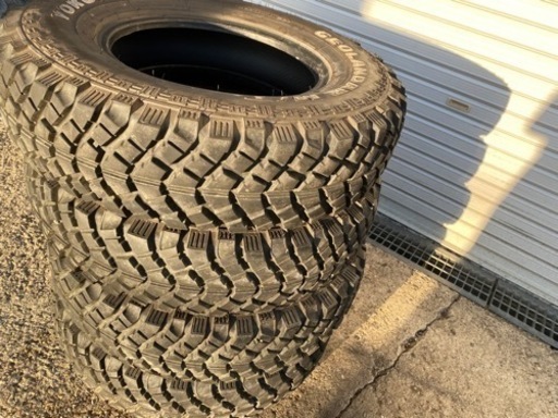 ジムニー MTタイヤ 215/85/16 バリ溝 4本セット