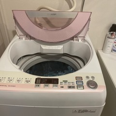 【取引き中】SHARP 縦型洗濯機　ピンク　8kg 風乾燥、わが...