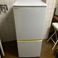 冷蔵庫　SHARP SJ-714
