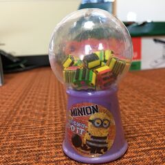 ご縁をどうぞ【ミニ消しゴム】ミニオンMINION ガチャガチャ ...